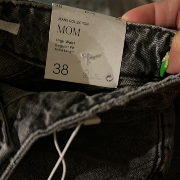 New Mom high-waist jeans

100 cotton - Picture 6 of 6